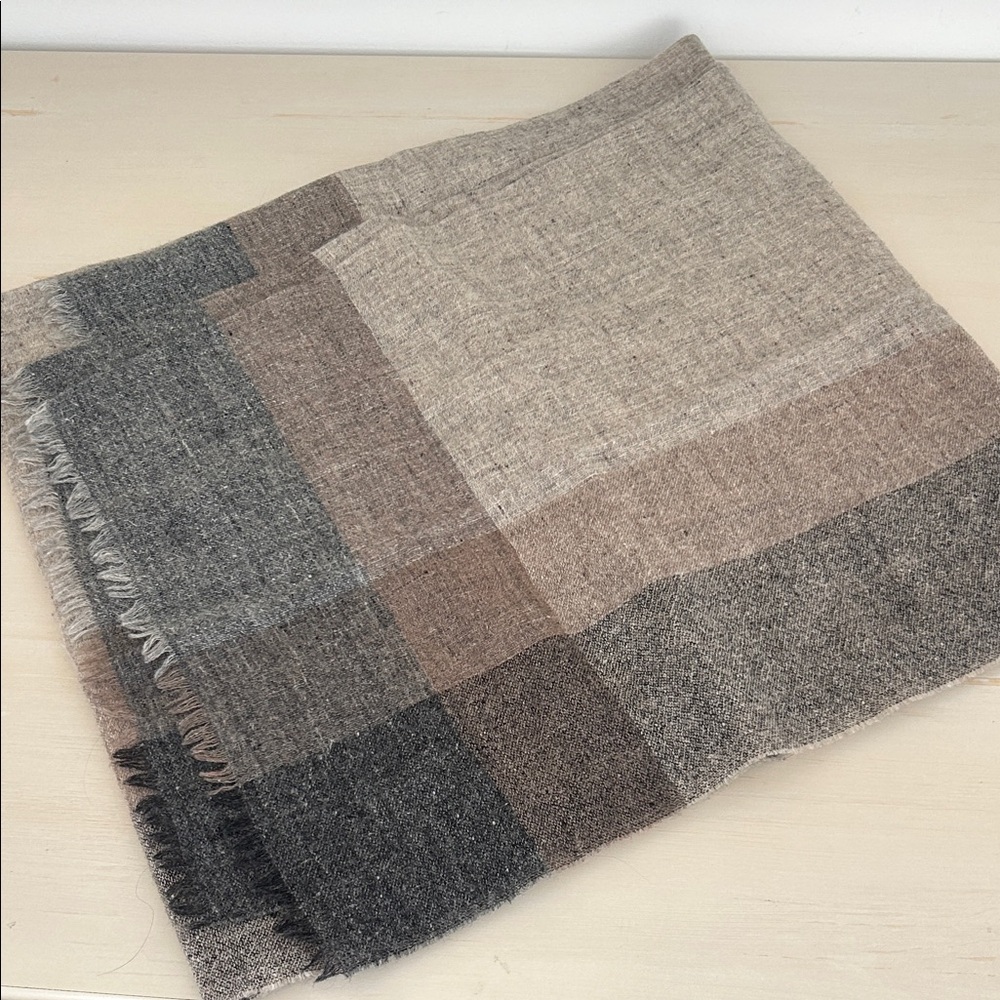 Massimo Dutti scarf
